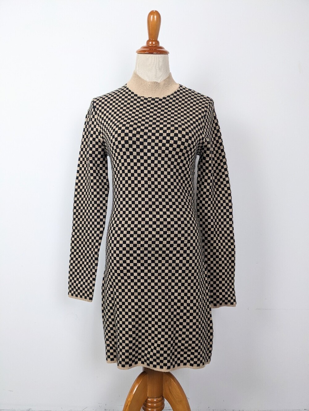 Abercrombie & Fitch Medium Petite Sweater Dress Tan Black Checkerboard Pattern